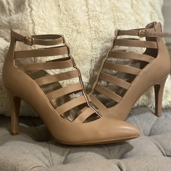 Seychelles Drum Kit Nude Leather Heel - Picture 4 of 5